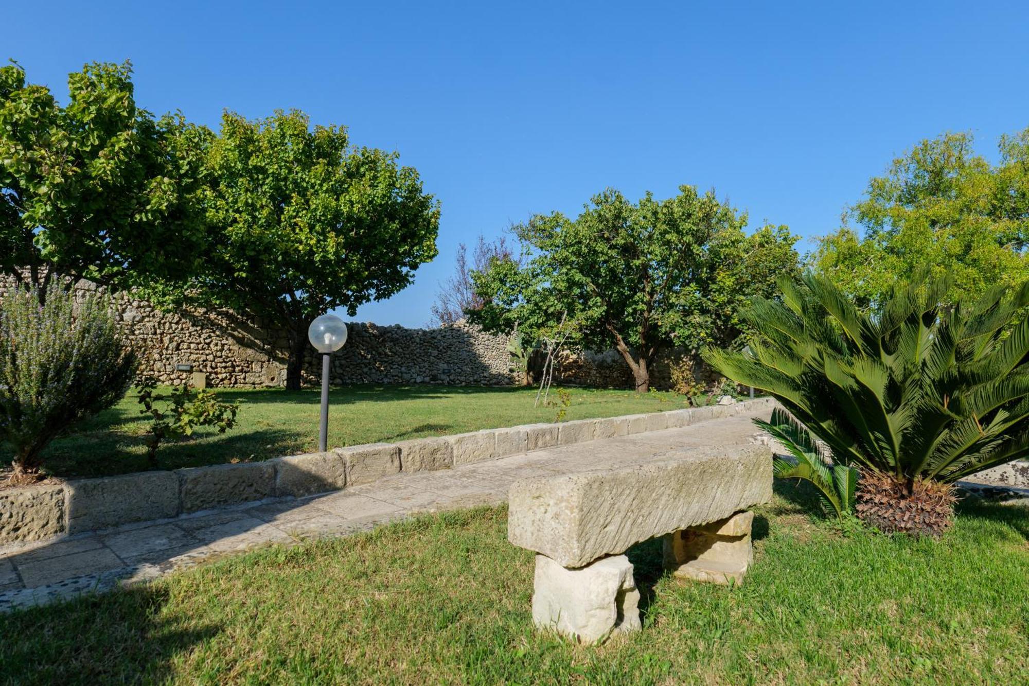 Masseria Furca Hotel Алимини Екстериор снимка